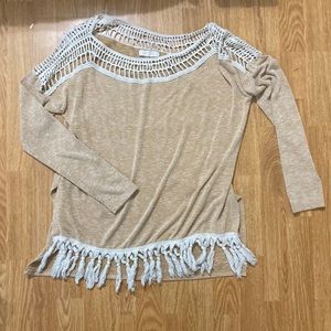 Small tan detailed long sleeved shirt